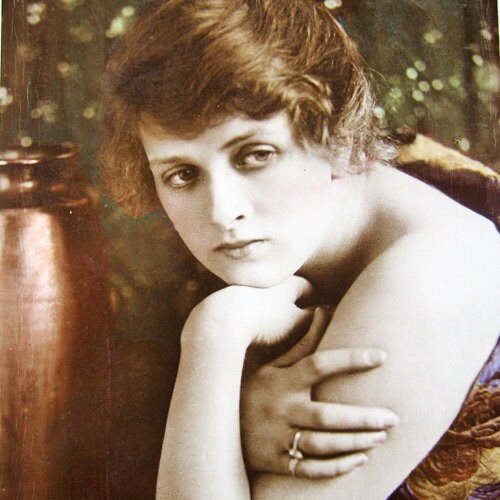 Antique Edwardian beauty Photo Postcard, Gladys Cooper, 1910s