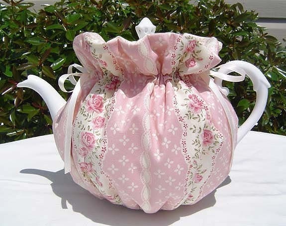 Tea Cozy for 6-8 Cup Teapot Reversible, Insulated ENGLISH ROSE  Tea Pot Cozy Cosy  Also Available in 1-2 Cup and 2-4 Cup Sizes, Upon Request