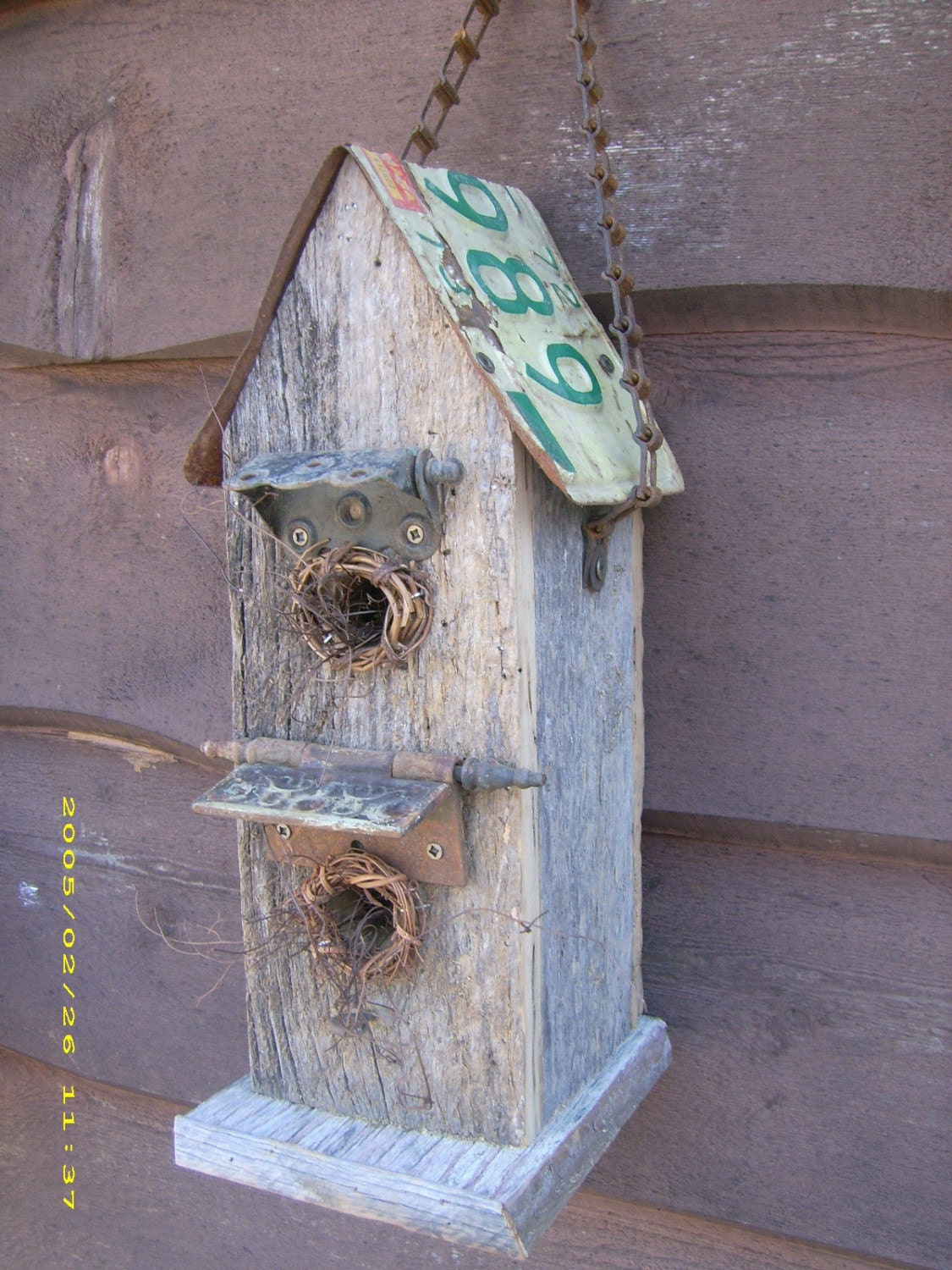 Barn Wood Bird House with License plate roof by Birdhousesandbuds
