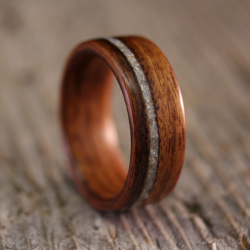 Size 9 - Santos Rosewood With Offset Mother of Pearl Inlay Bentwood Ring - Handcrafted Wooden Ring