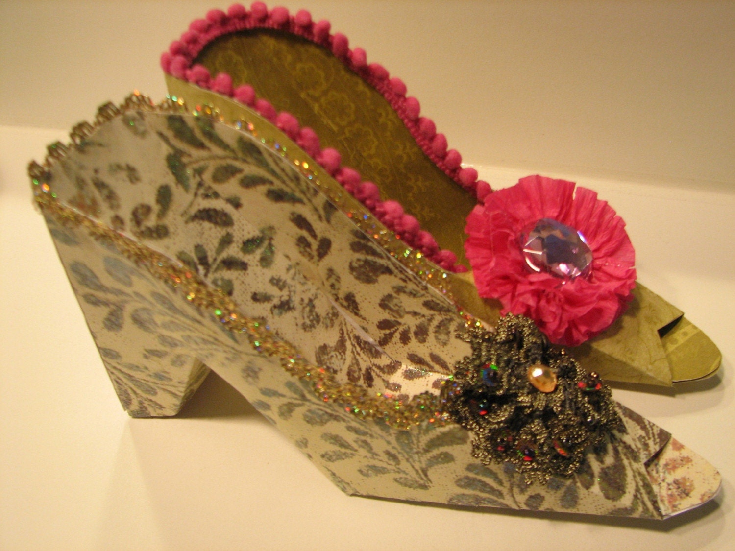 Marie Antionette inspired fancy paper shoe favor boxes