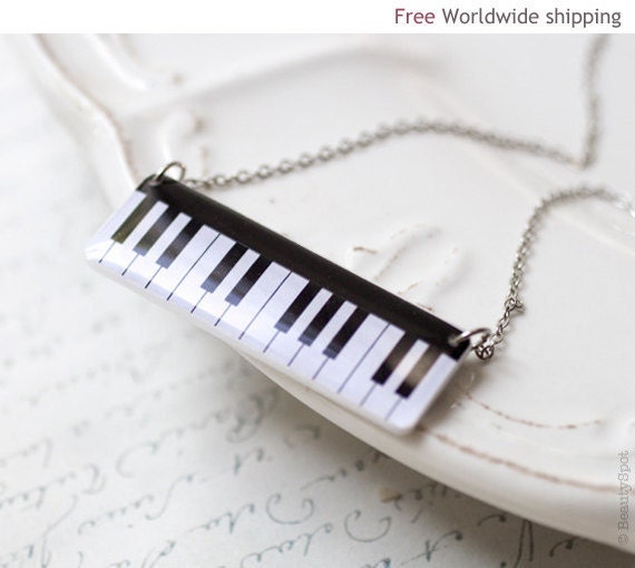 Piano necklace (N035)
