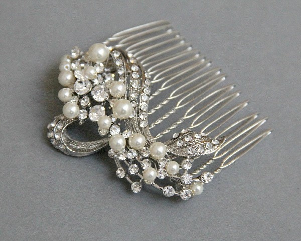 Bridal hair comb, vintage inspired wedding hair, hair jewelry adorment, wedding hair accessories- Style 250
