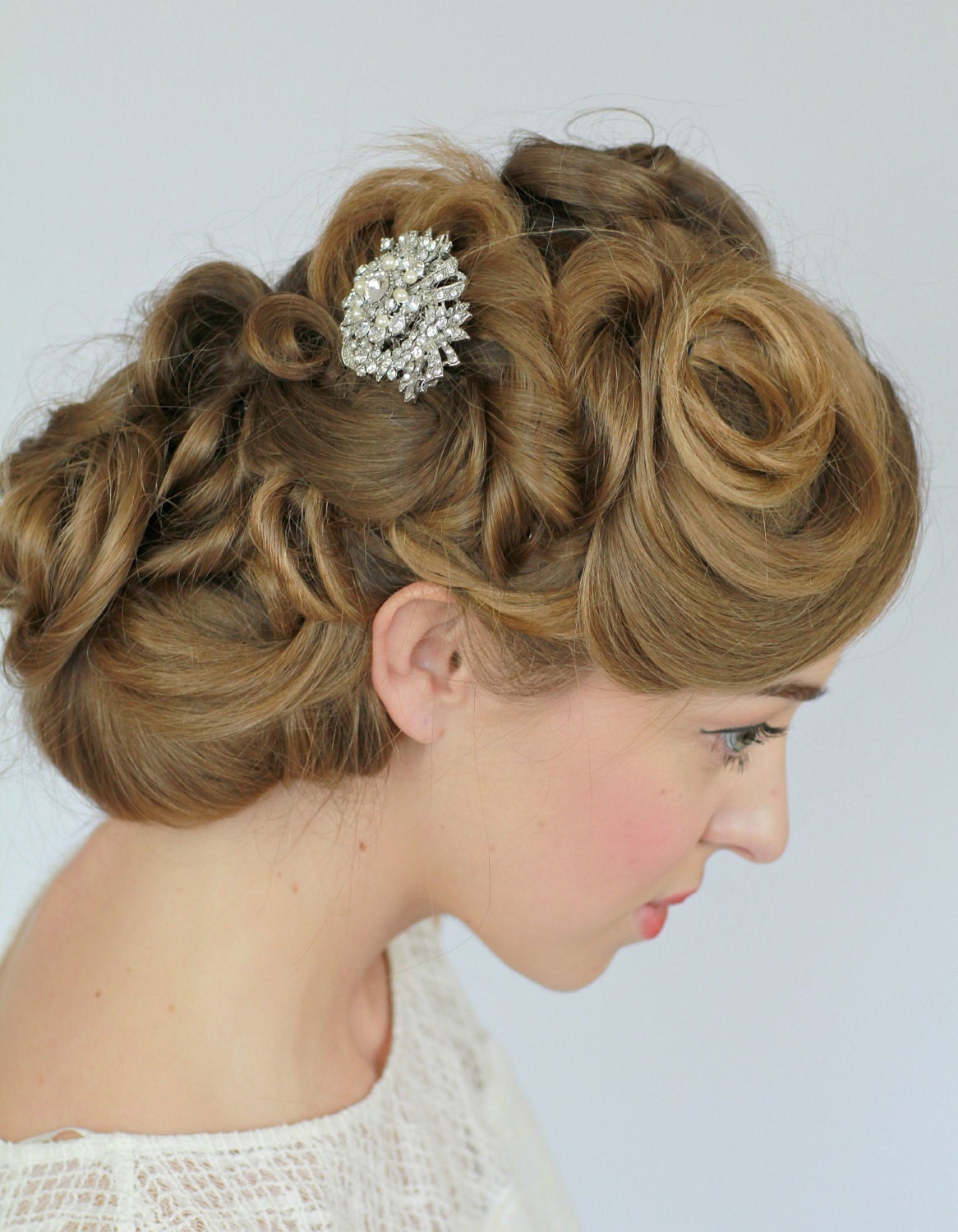 Bridal hair comb , Bridal pearl rhinestones hair comb, brooch comb, vintage weddings, wedding hair accessories - Style 298