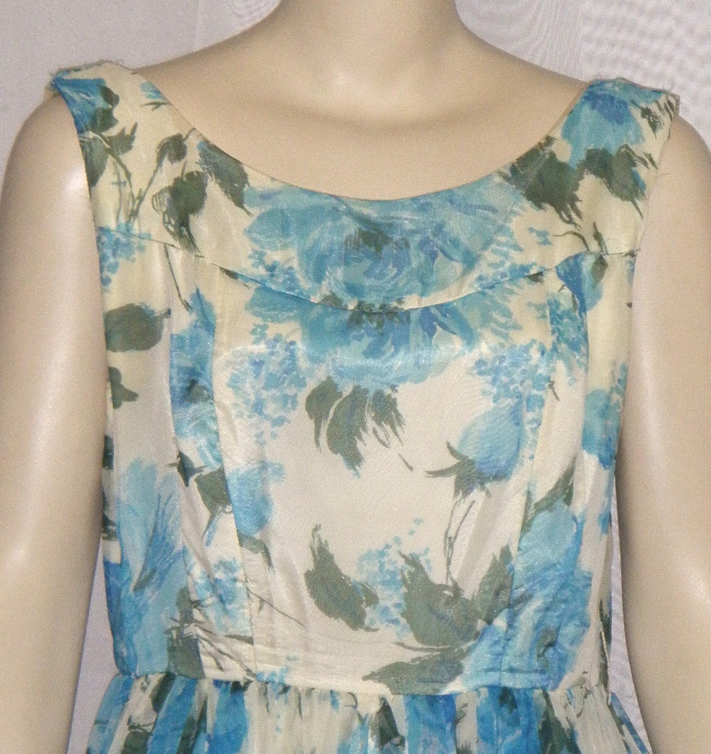 Vintage 1950's Full Circle Skirt  Day Dress Floral Large