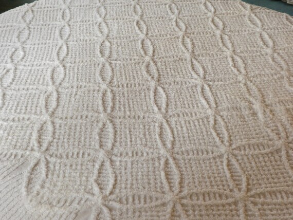 vintage chenille bedspread, 106 x 96