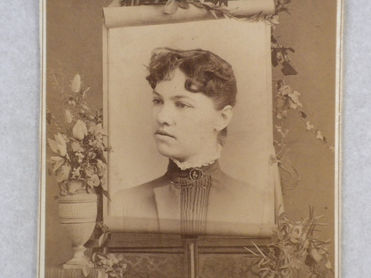 cabinet card photo, mourning photography, c. 1890