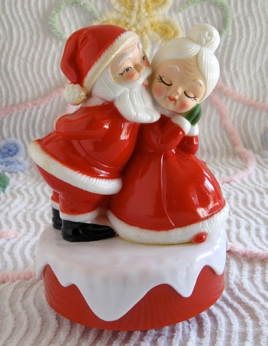 Vintage Christmas Mr. & Mrs. Santa Musical By Myfavoritefinds