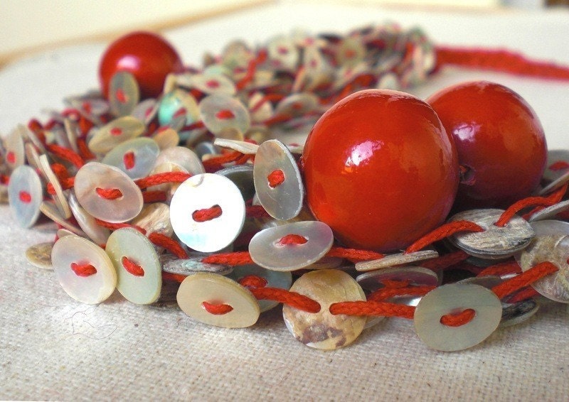 Bubbles Necklace of Mother of Pearl Buttons RED