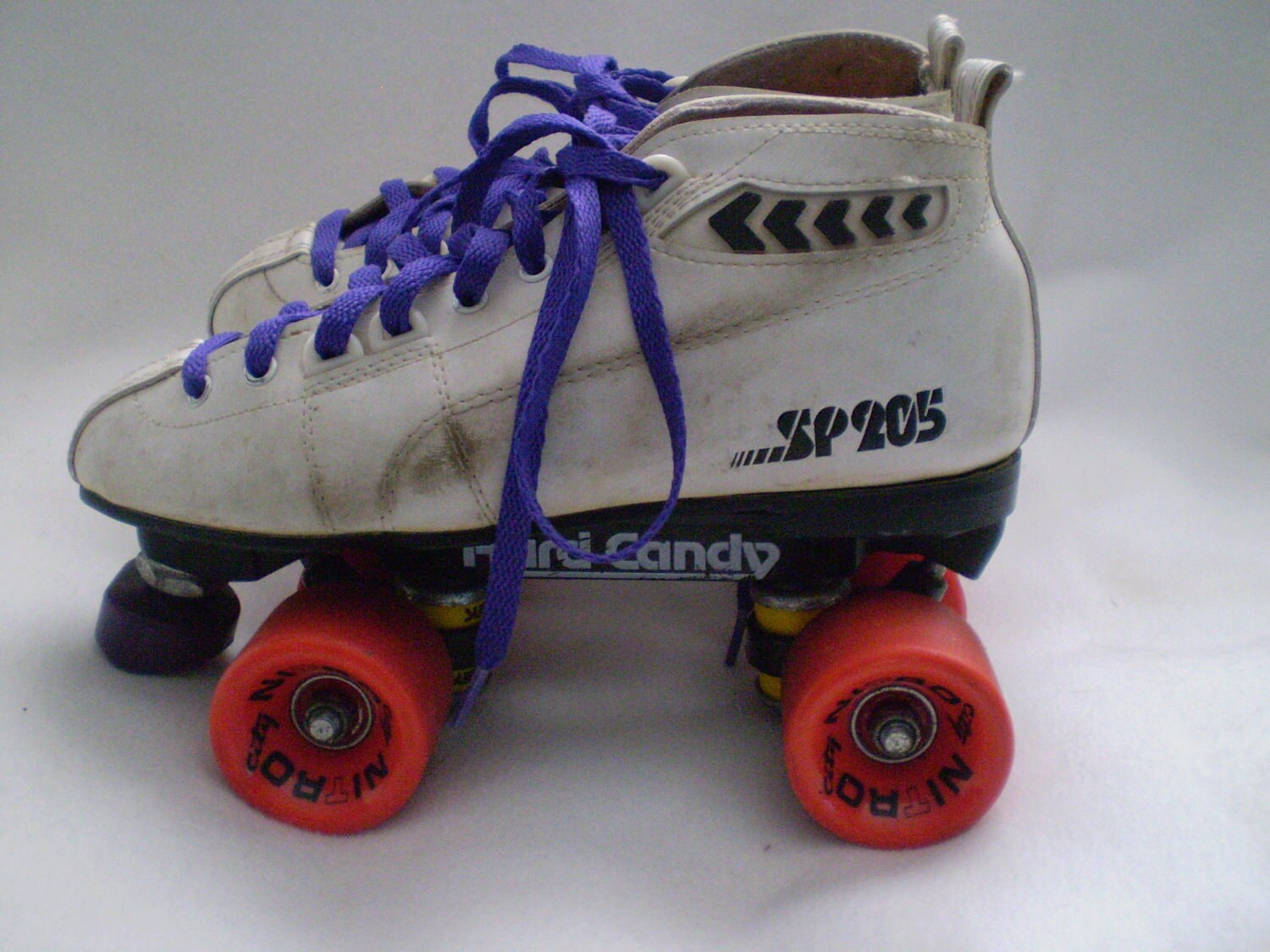 SALE Vintage Roller Derby Speed Skates Pacer Labeda by Bizzard