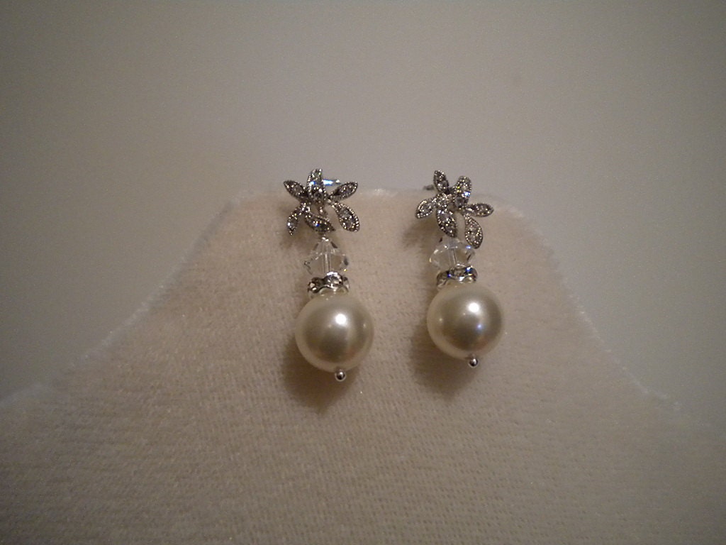 Pearl Bridal Earrings, Rhinestone Studs, Pearl Studs, Vintage Crystal Jewelry, Wedding Party, Gift Iris