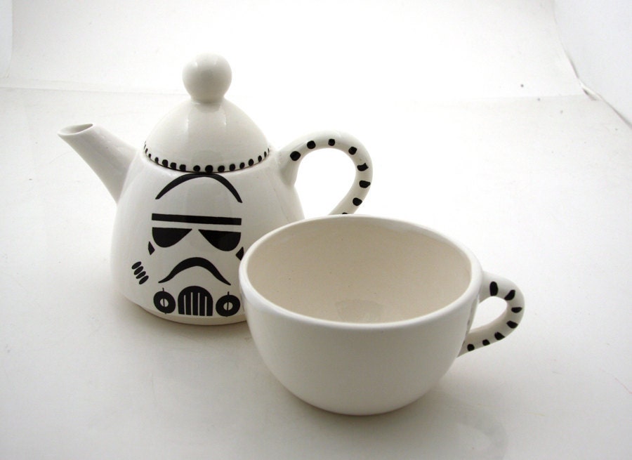 Star Wars (R) Inspired Storm Trooper Teapot Tea for one
