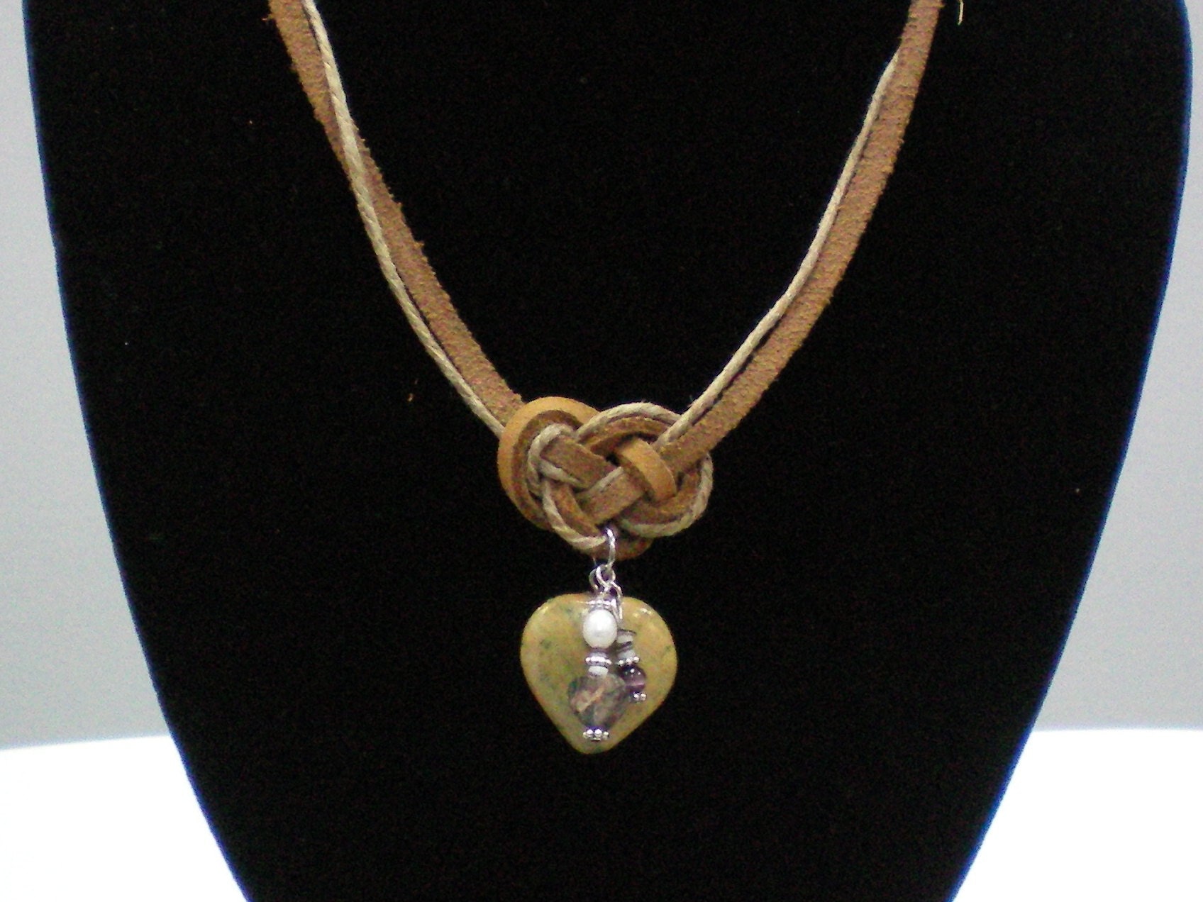Josephine Knot N Heart