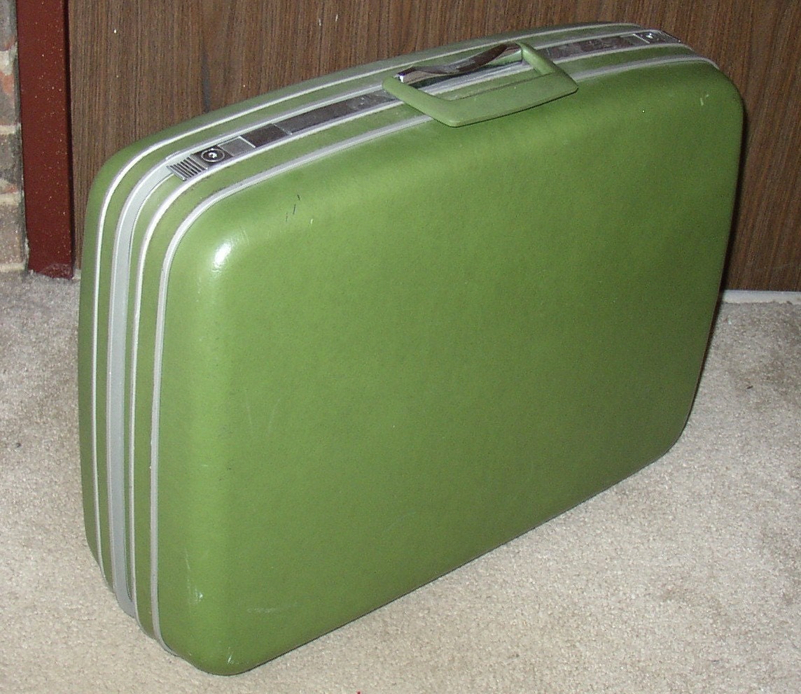 Vintage Avocado Green Samsonite Suitcase with Key by retroology