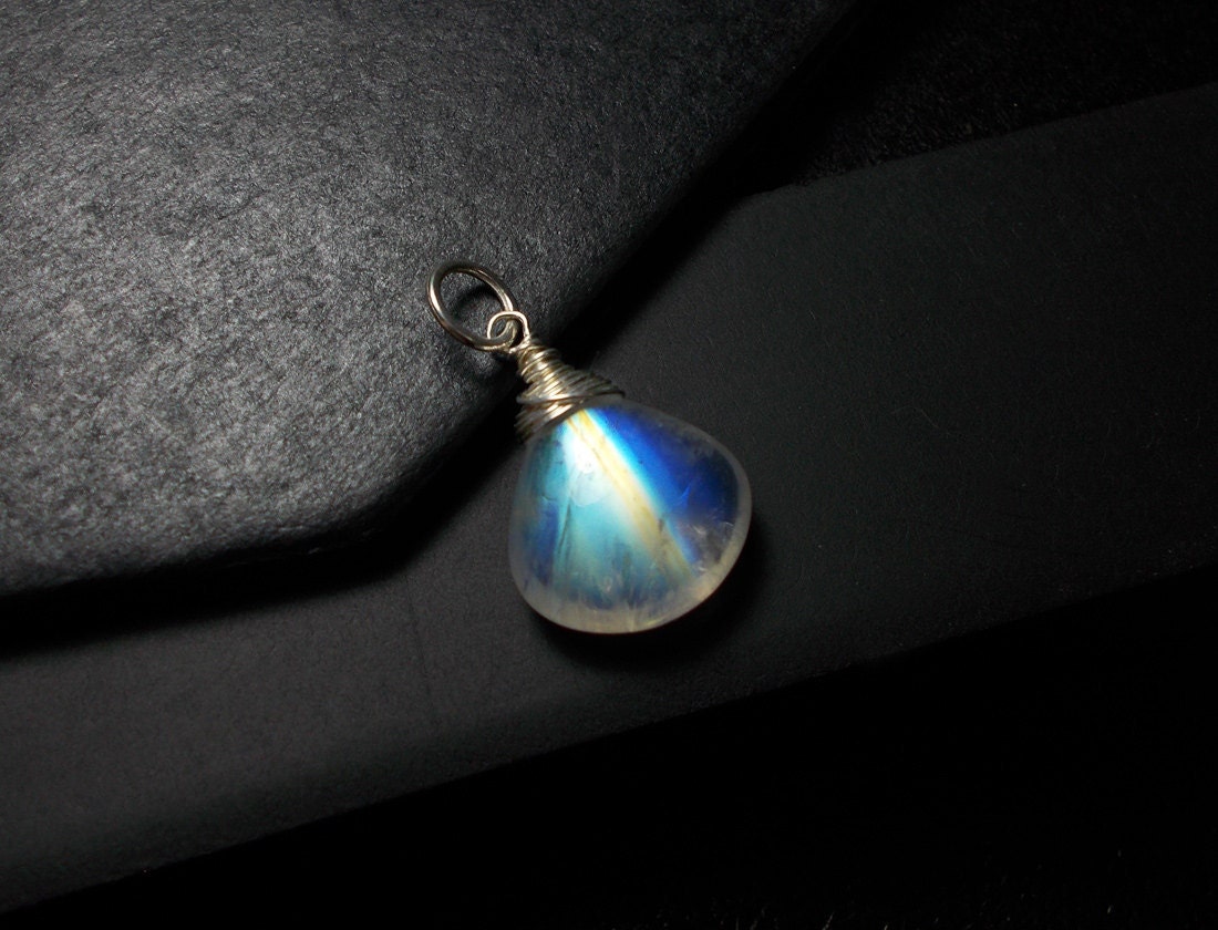 Moonstone Pendant, Heart Shaped Moonstone, Sterling Silver, Blue Moonstone, Crystal Moonstone