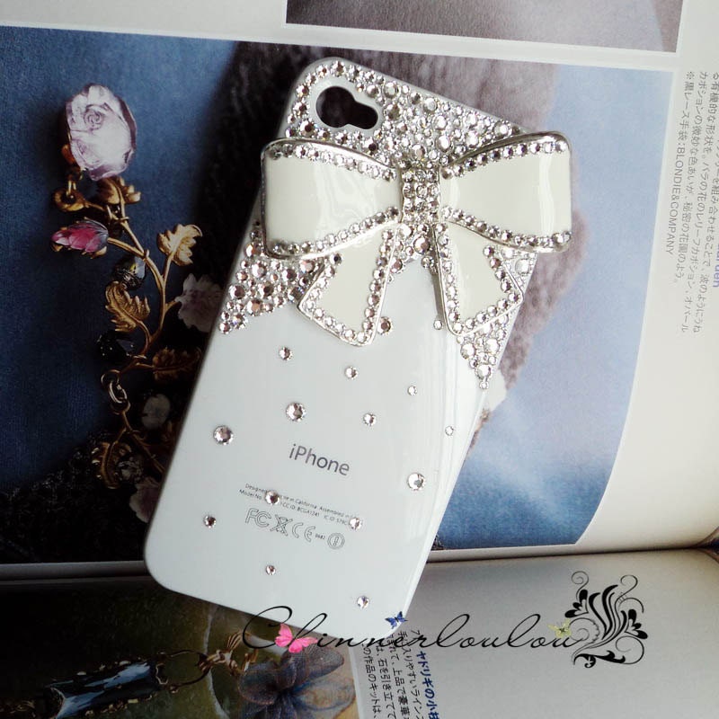 White apple iphone 4s or 5 case, swarovski crystal rhinestone, metal rhinestone bow US Free Shipping