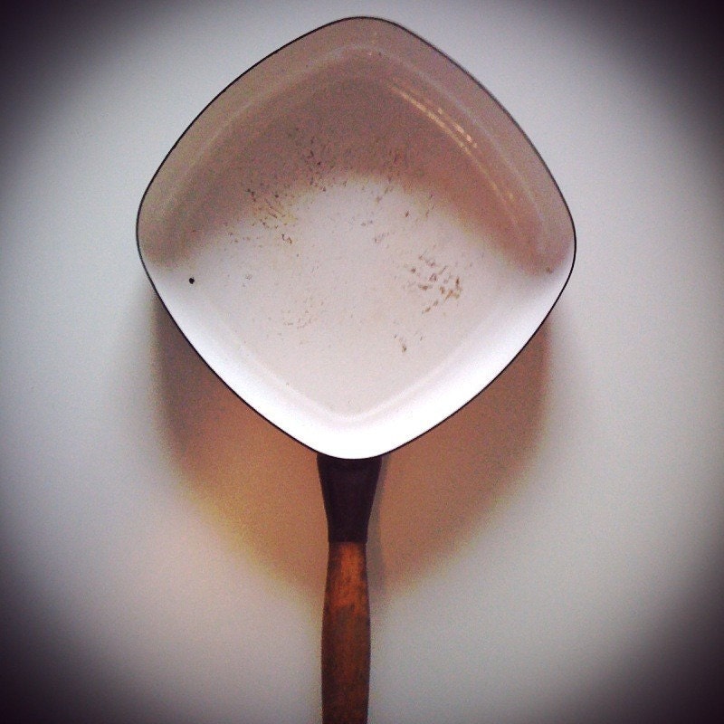 Vintage 9" Square Enameled Brown and White Frying Pan with Wood Handle