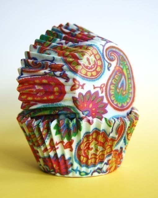 Hillary Paisley Designer Cupcake Liners (20)