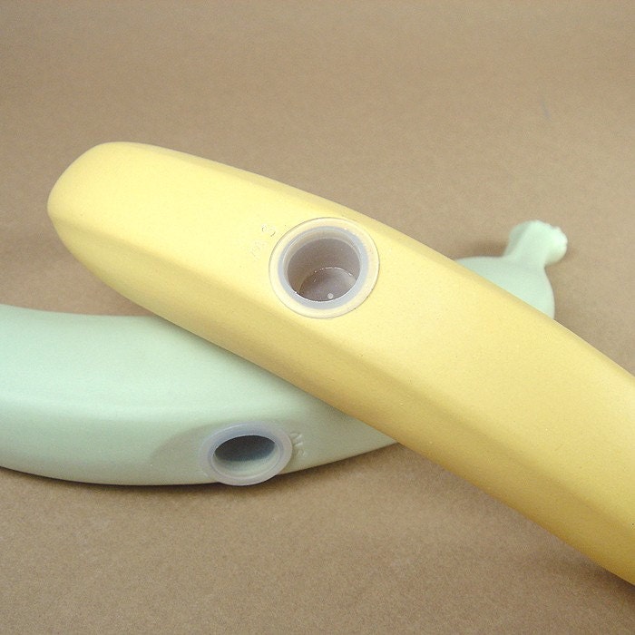 Banana salt and pepper shaker set