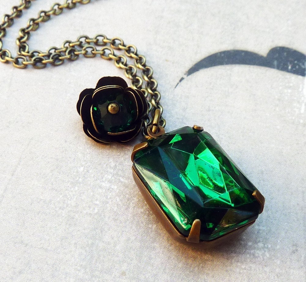 Emerald  Vintage Jewel and Rose Necklace - Antique Brass