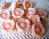 1940s Vintage Buttons - Pale Pink Glass Flowers - Can Be Used As Beads - AddVintage