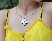 dogwood flower choker