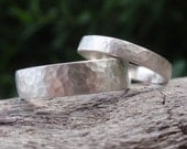 matching wedding bands - hammered wedding rings set of 2 - handmade in sterling silver - 5mm & 3mm - made to order