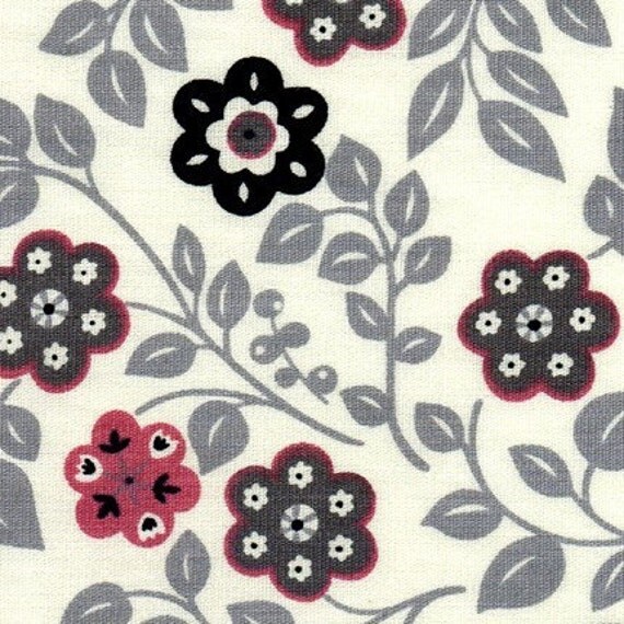 Little Flower in Flower Black/Red in White - EK-QS29103A