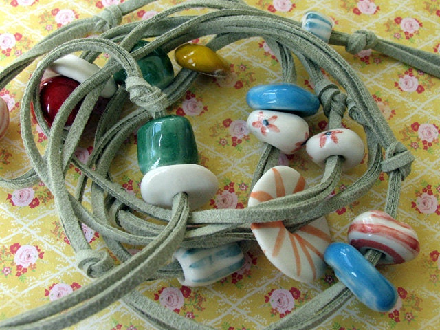Candies pale green ceramics necklace