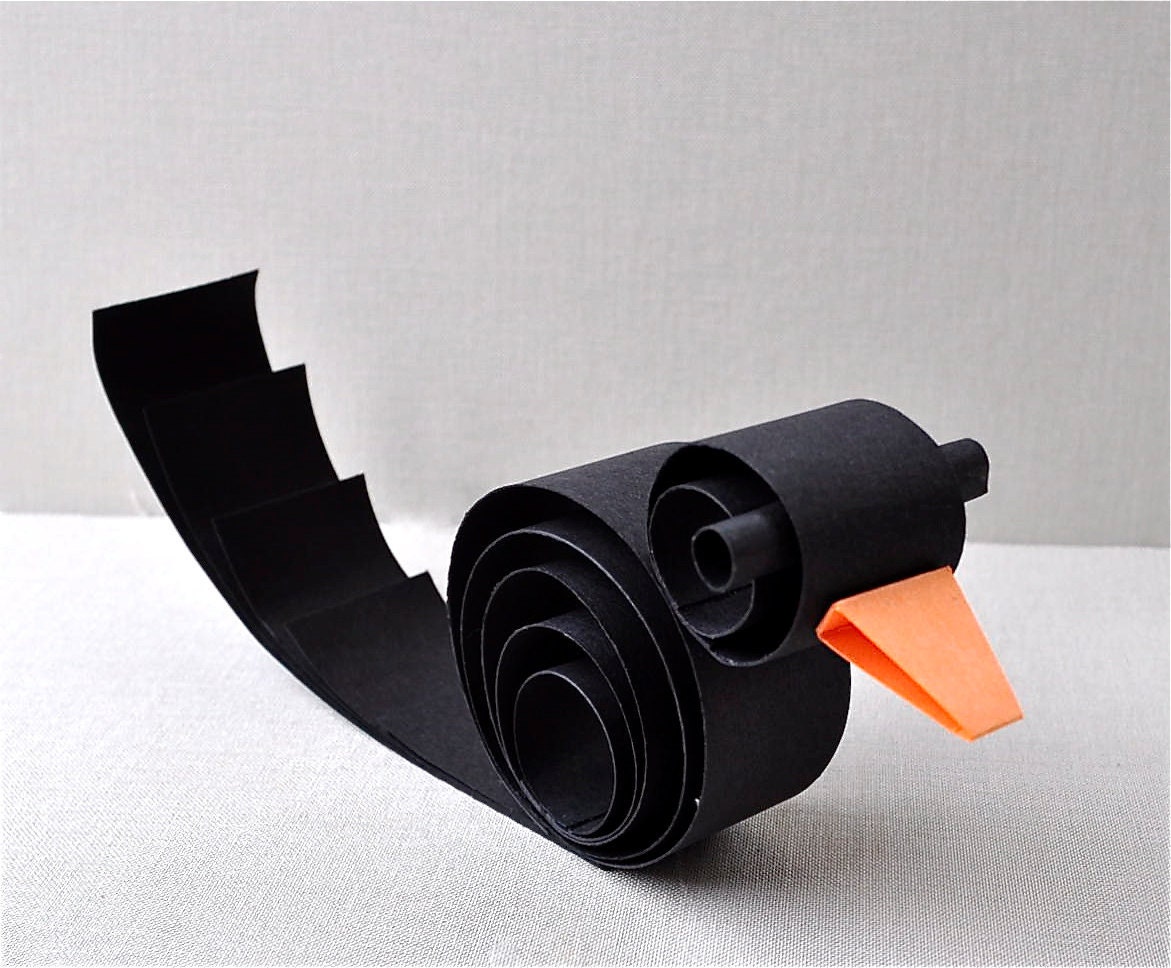 Paper black bird. Crow, raven, halloween party favor, office decor, birthday table setting, wedding decor.