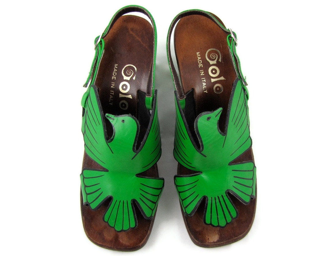 RESERVED - Firebird Feet - Vintage 1970s Green Leather Bird Sandals Made in Italy by Golo, Size 5.5 - 6