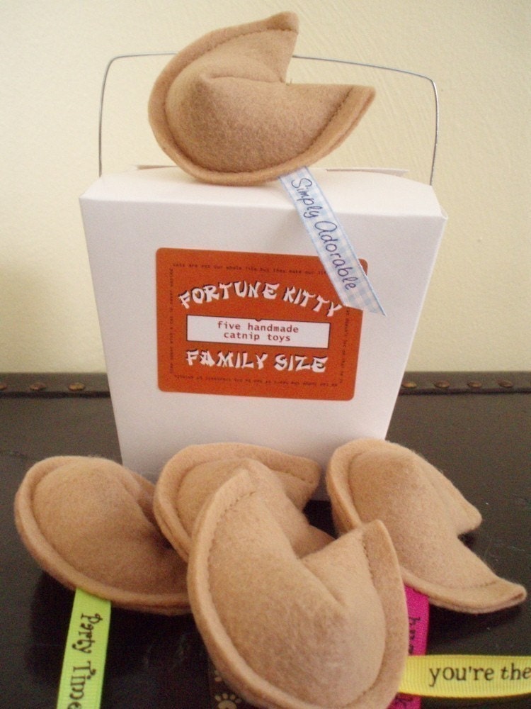 Fortune Cookie Family Size Cat Nip Toy - box of 5