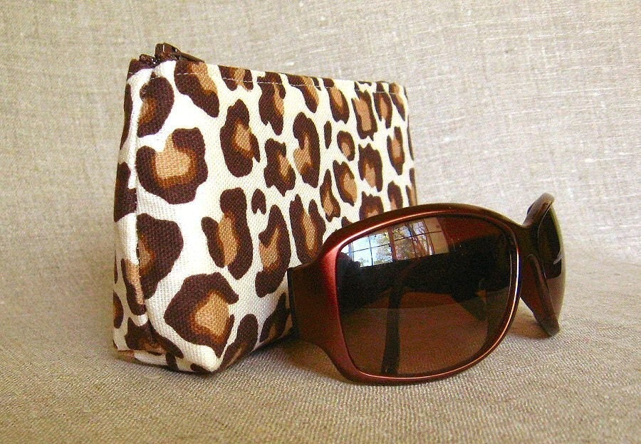 glasses case - leopard