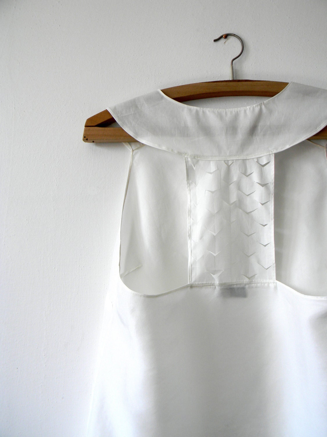 Flakes in White- washed silk and technical fabric tank, size XS to XL