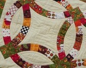 QUILT SALE Saltbox Harvest Double Wedding Ring Table Runner Quilt