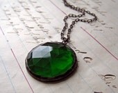 Emerald Green Faceted Glass Necklace Jewelry