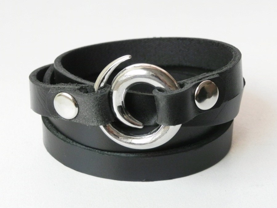 Leather Bracelet Leather Cuff Wrap Bracelet Black Color with Stainless Swirl Clasp