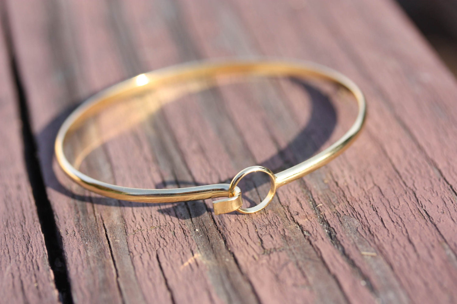 Gold Wire Bracelet - Circle Hook