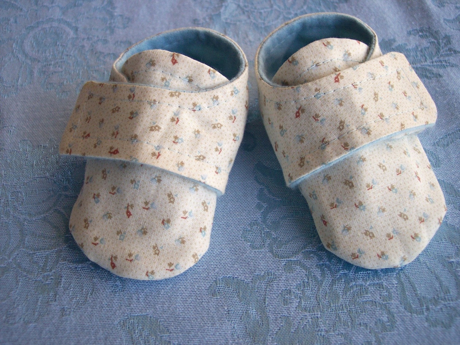 Infant Shoes (size 0-3 months-size 2 1/2) Free USA Shipping