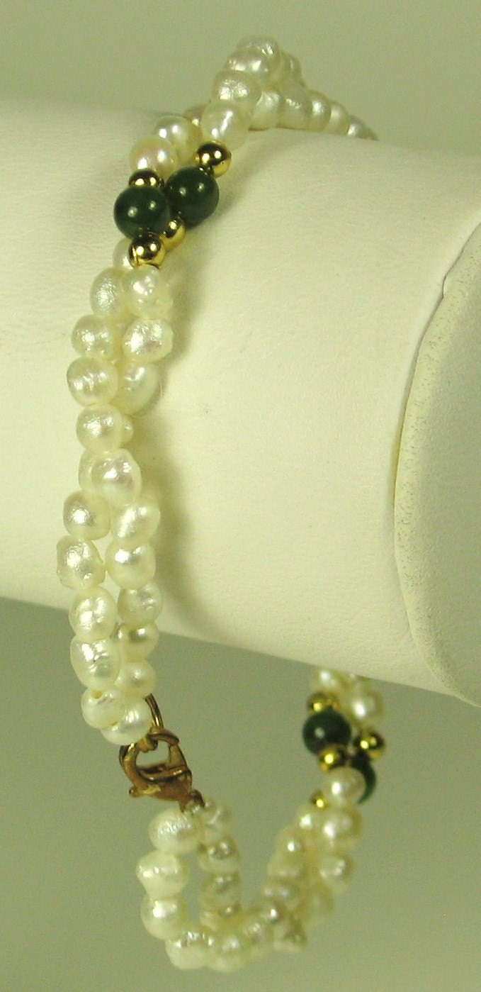Vintage Baroque Cultured Pearl and Jade Bead Bracelet