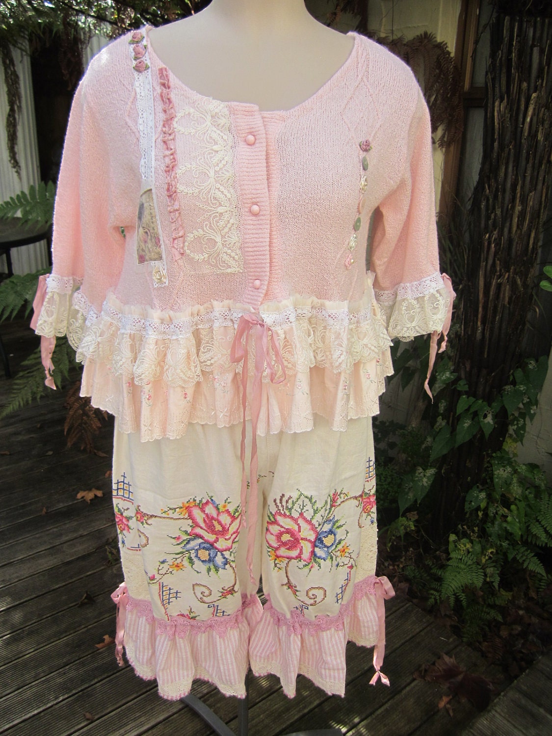 VINTAGE KITTY.. pretty pink crop cardi.. upcycled.. lace, crochet.. shabby chic.. ooak.. roses, lace, Lge - XL