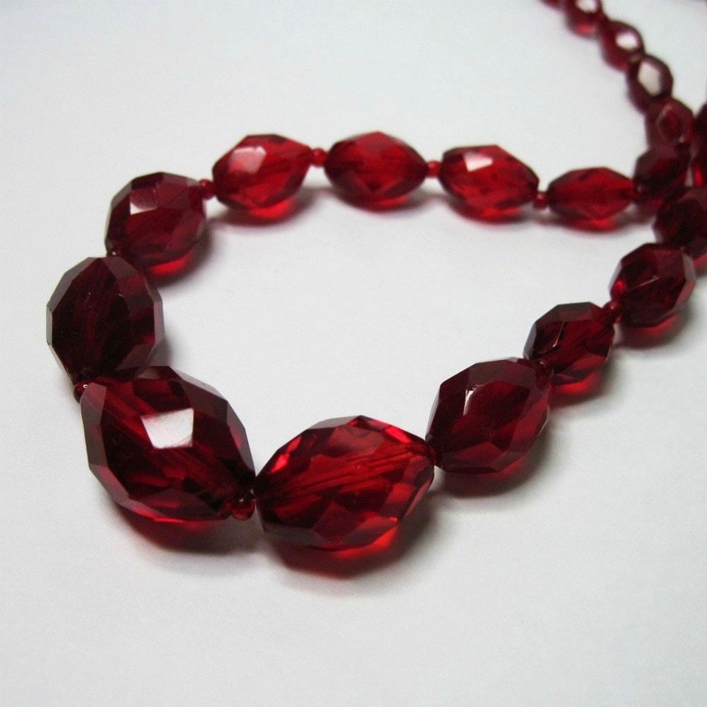 Vintage 1920s Art Deco Necklace Ruby Red Faceted Glass Beads Rhinestone Clasp 18 Inches
