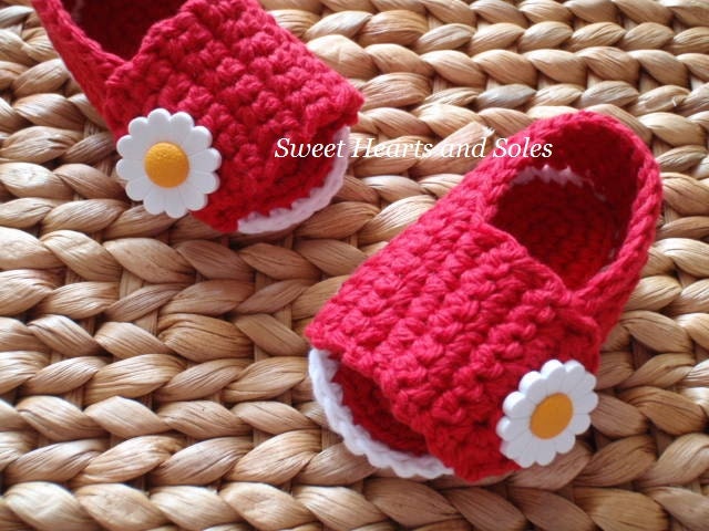 Red and White Daisy Sporty Baby Sandals 3-6 Months