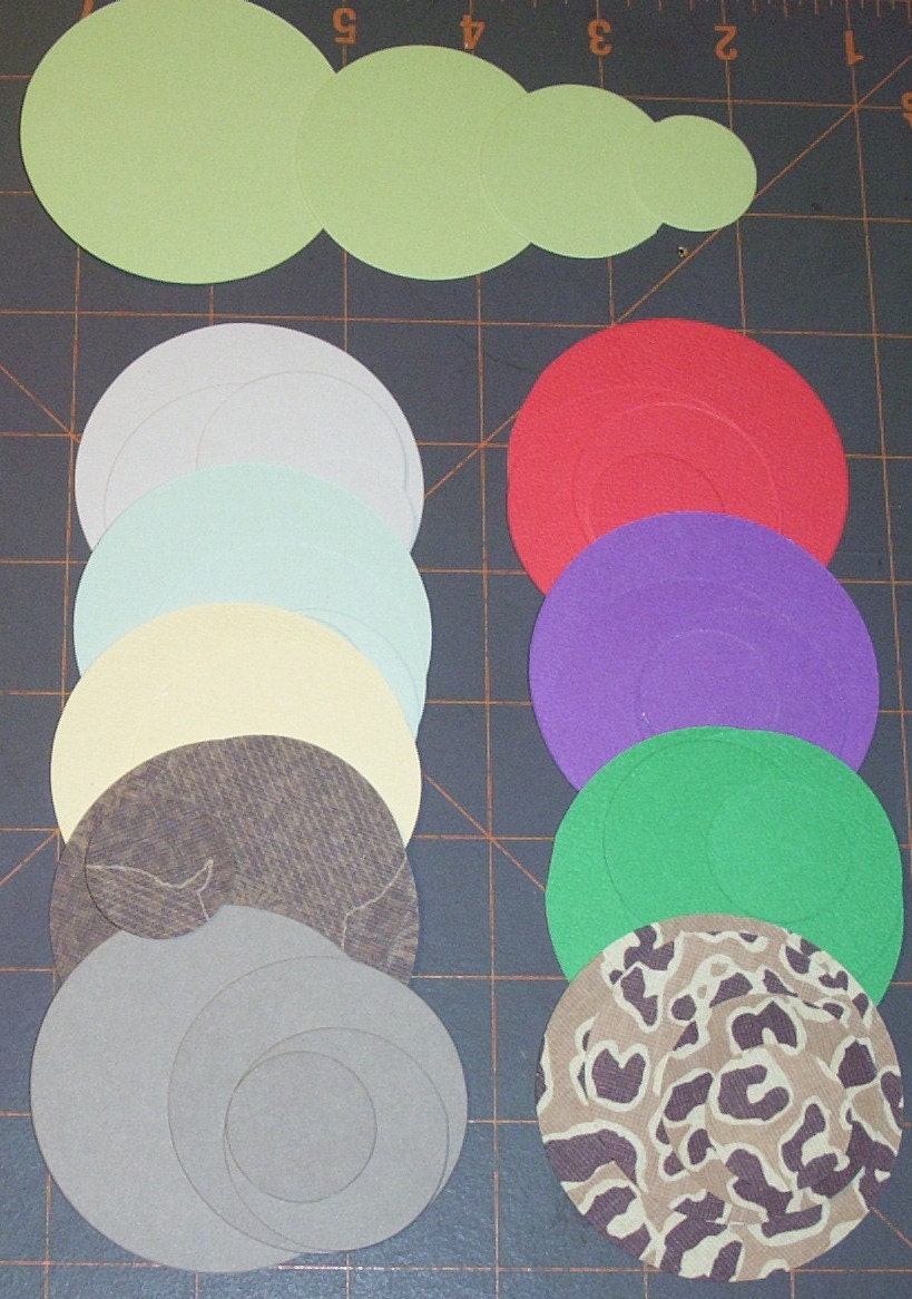 Die cut CIRCLES 10 sets - 40 pcs, asst colors 4 sz's