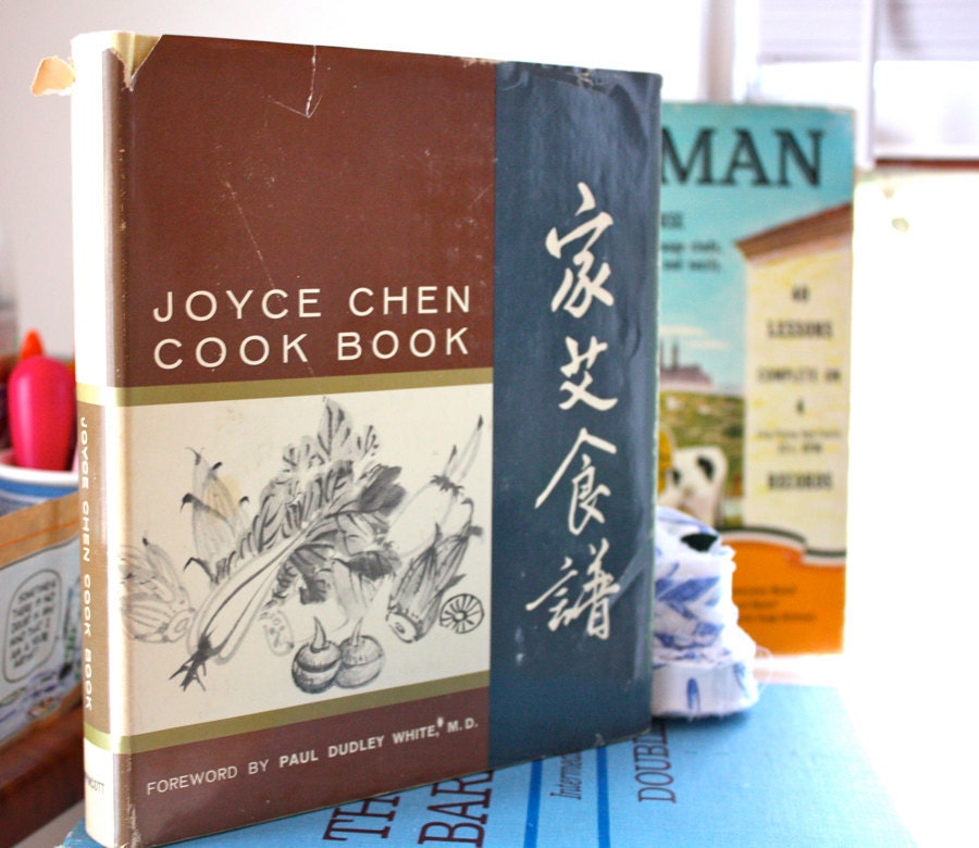 JoYCe CHeN CooKBooK . A CLaSSiC GeM . The QuiNTeSSeNTiaL ToMe