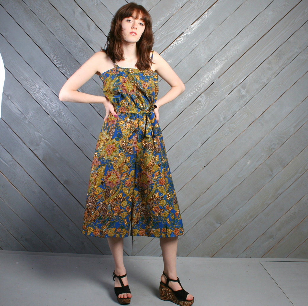 60s ETHNIC JUMPSUIT / Cropped Batik Cotton Capri Romper, s-m