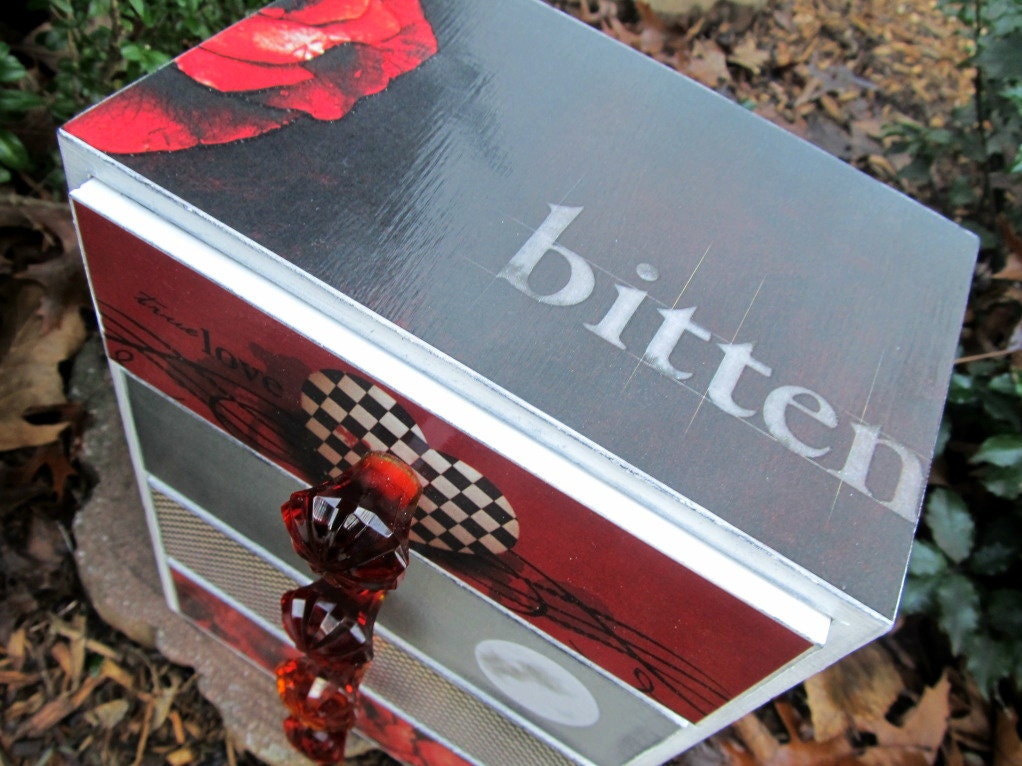 Bitten - Twilight Inspired Jewelry/Treasure Box