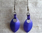 Single Leaf Chainmaille Earrings (Purple)