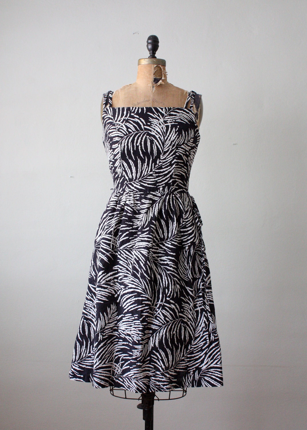 1970's dress - black fern dress