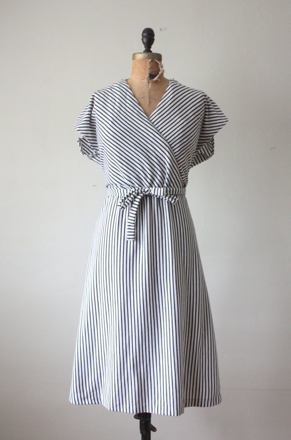 1970s dress - striped wrap dress